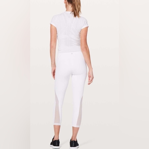 EUC Lululemon Train Times 7/8 Pant *25"
White (First Release) - Picture 4 of 8